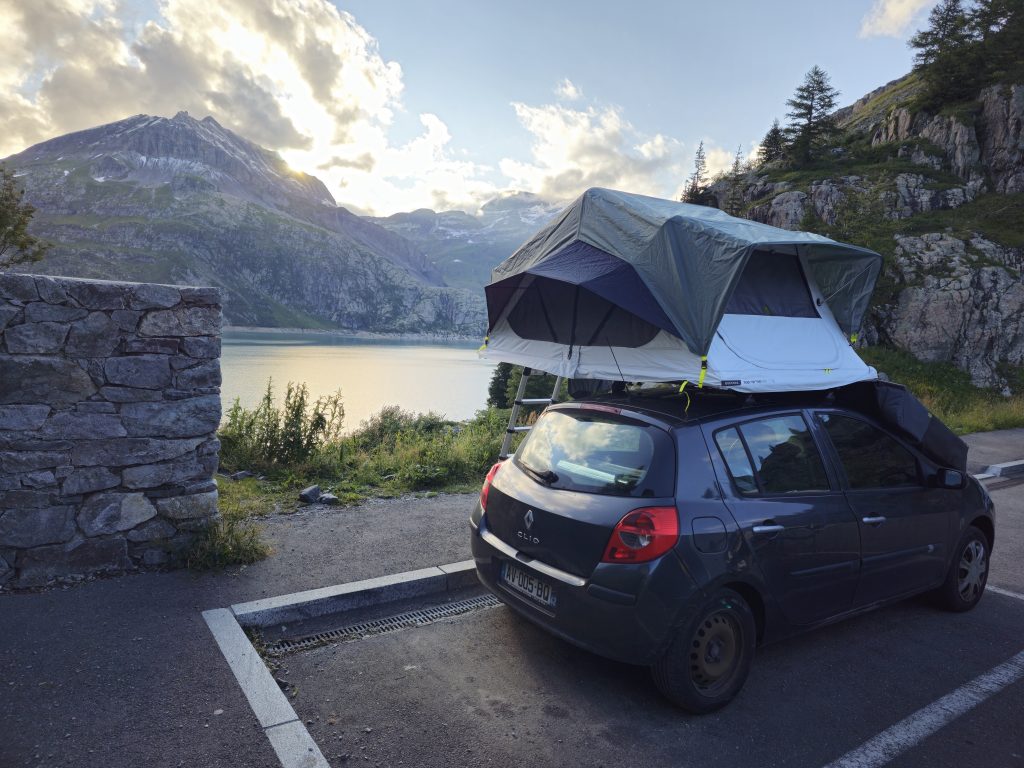 Tente de toit barrage d'Emosson