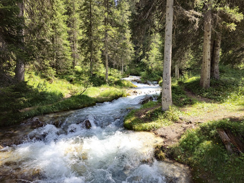 Lac de la Rosière et Cascade des Poux à Courchevel