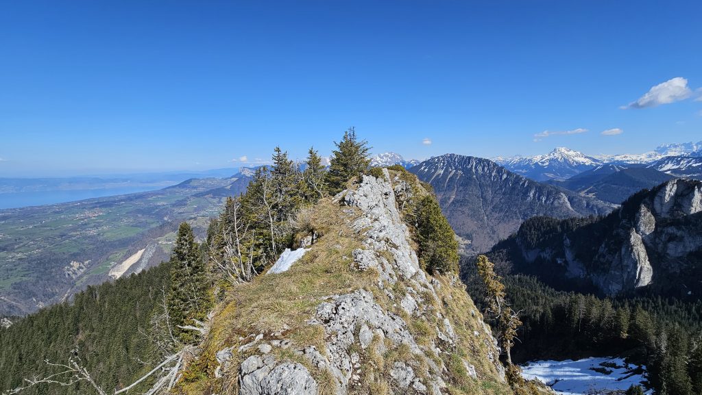 rando vue lac haute savoie grande pointe des journées